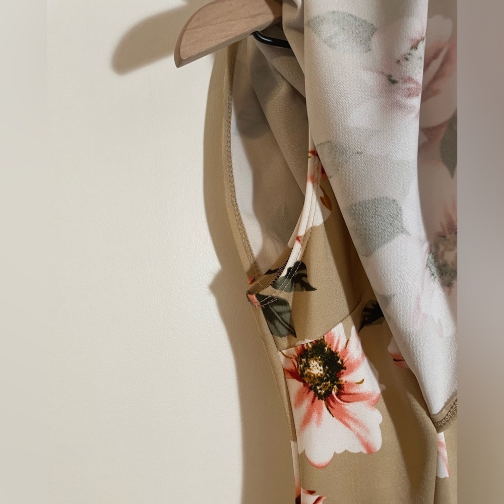 ViJo Couture Floral Pencil Dress, Size Medium- Runs Small Shoulder Shawl Detail - Picture 7 of 11